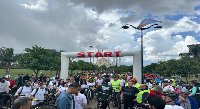 Adana’da ”11. Yeşilay Bisiklet Turu” düzenlendi