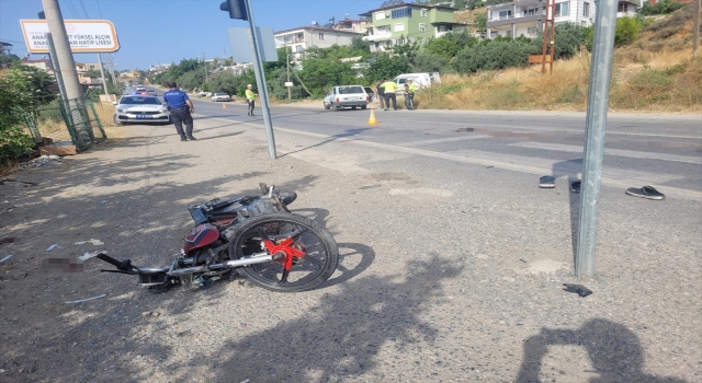 Mersin’de otomobille çarpışan motosikletteki 1 kişi öldü, 1 kişi yaralandı
