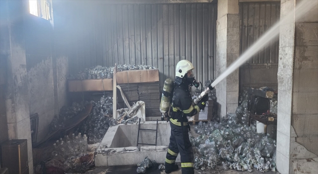 Hatay’da depoda çıkan yangın söndürüldü