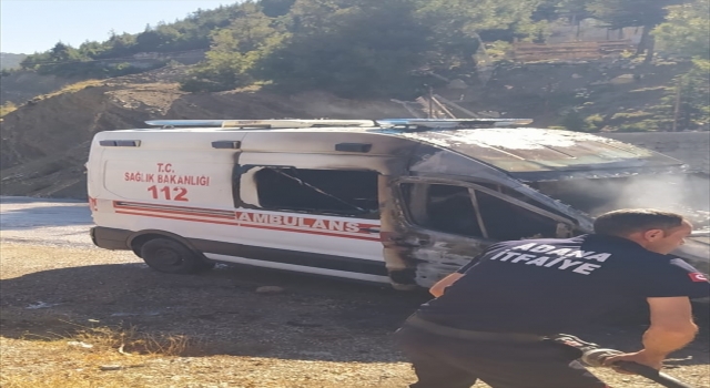 Adana’da ambulansta çıkan yangın söndürüldü