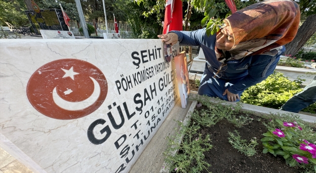 15 Temmuz şehidi Komiser Yardımcısı Gülşah Güler’in ailesi kızına komşu geldi