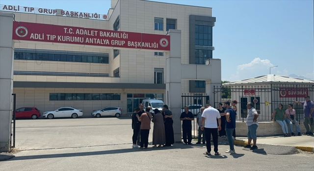 Antalya’da bir çekici bozuk taksiyi götürmek için gittiği yerde öldürüldü