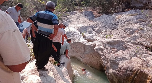 Adana’da gölete giren genç boğuldu