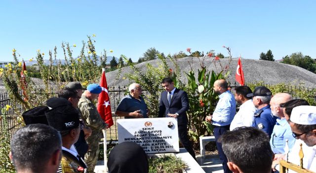 Şehit Uzman Çavuş Ölüm Yıldönümünde Mezarı Başında Anıldı