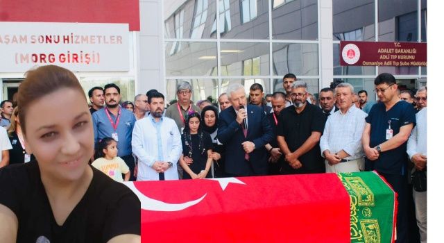 Vefat Eden Hastane Çalışanı Esma Canbaz İçin Devlet Hastanesinde Tören