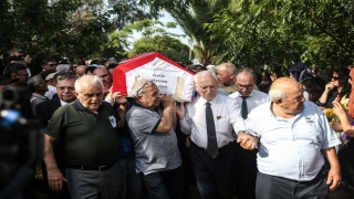 Kadın hastalıklarının duayen hocası Prof. Dr. Ali Ayhan’ın cenazesi defnedildi