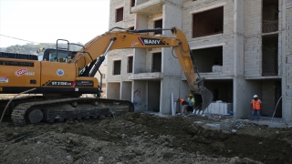 Hatay’ın Kisecik Mahallesi’nde afetzedeler için inşa edilen konutlar yükseliyor