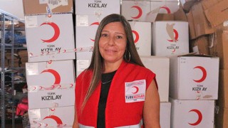Türk Kızılay Hatay’da depremzedelere yardım malzemesi dağıttı