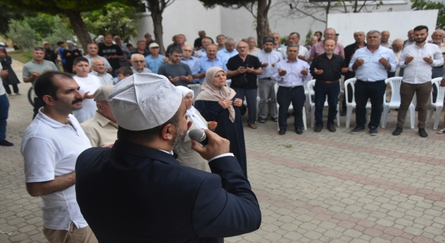 Mersin Bozyazı’da hacı adayları dualarla uğurlandı