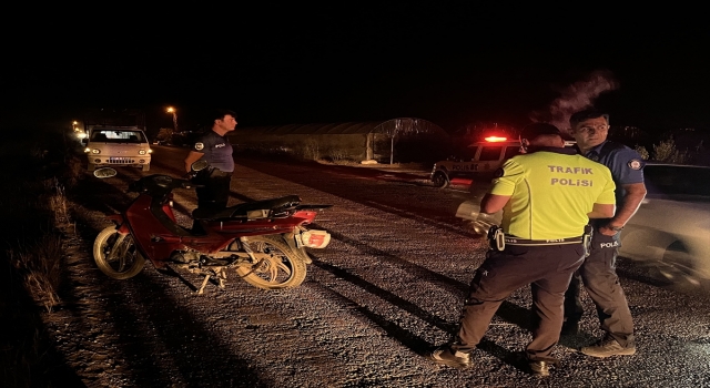 Antalya’da iki motosikletin çarpışması sonucu sürücüler yaralandı