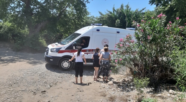 Antalya’da bir genç serinlemek için girdiği ırmakta boğulma tehlikesi geçirdi