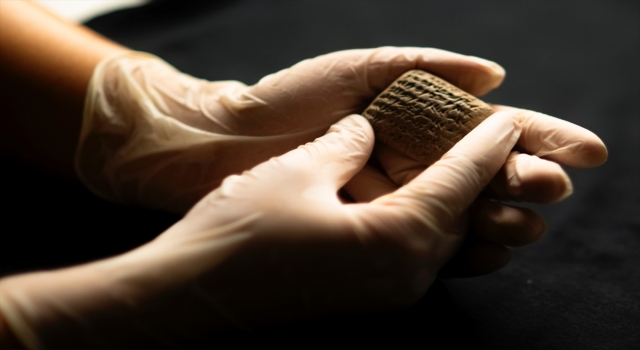 Hatay’da 3 bin 500 yıllık tablet gün ışığına kavuştu