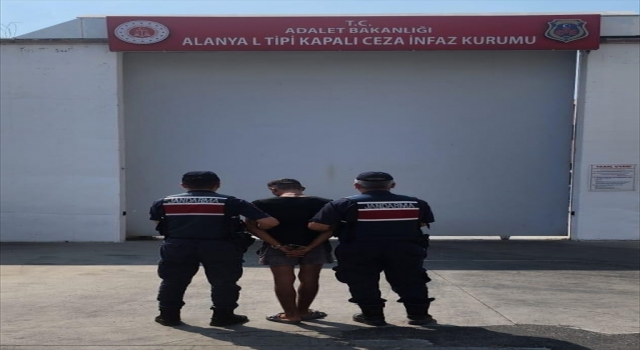 Antalya’da 33 yıl kesinleşmiş hapis cezası bulunan kişi yakalandı