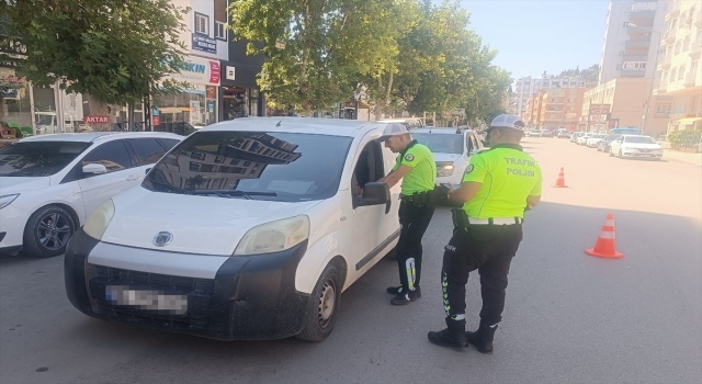 Kozan’da asayiş uygulamalarında yakalanan 3 zanlı tutuklandı