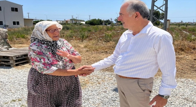 Anamur Belediye Başkanı Durmuş Deniz, çilek fidesi üreticileriyle buluştu