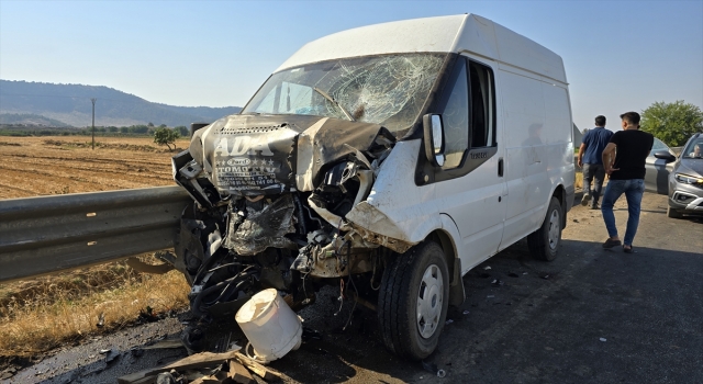 Hatay’da traktörle panelvan çarpıştı, 1 kişi öldü, 2 kişi yaralandı