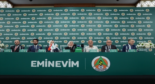 Alanyaspor ile Eminevim arasında sponsorluk anlaşması imzalandı