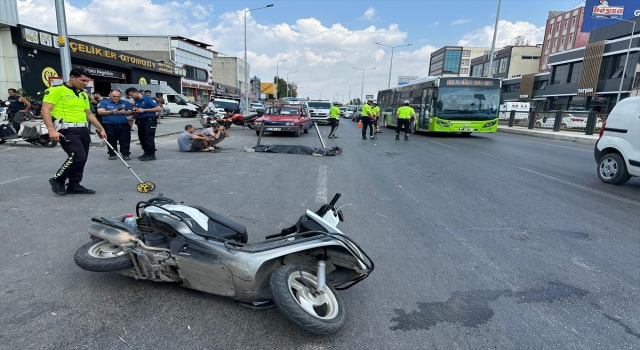 Adana’da tır ile çarpışan motosikletteki kadın öldü