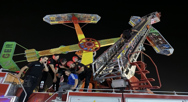 Kahramanmaraş’ta lunaparkta yüksekte asılı kalan 23 kişi kurtarıldı