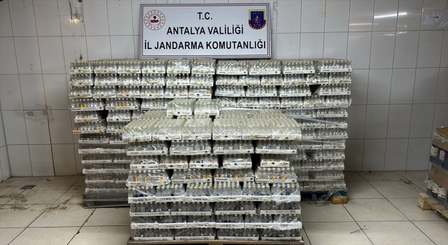 Antalya’da düzenlenen operasyonda 1070 litre kaçak alkol ele geçirildi