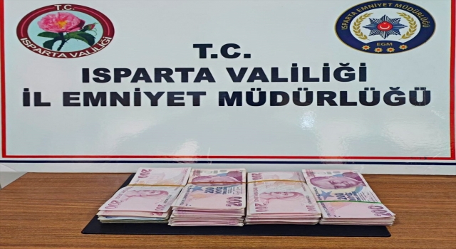 Isparta’da emeklinin maaşını çalan kapkaççıyı bankanın güvenlik görevlisi yakalattı