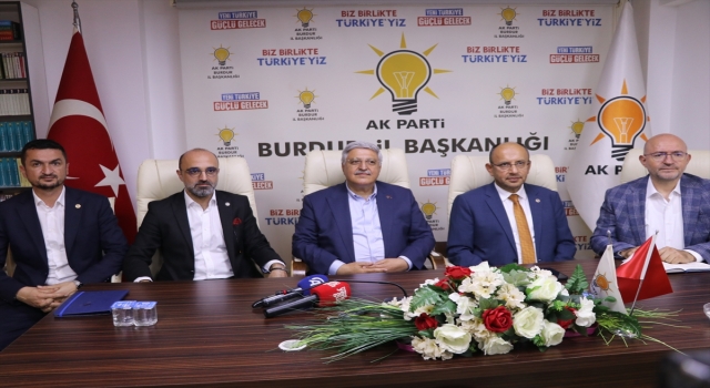 AK Parti Genel Başkan Yardımcısı Vedat Demiröz, Burdur’da parti buluşmasında konuştu: