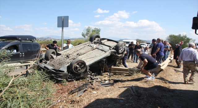 Serik’te takla atan otomobilin sürücüsü yaralandı