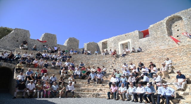 Anamur Belediyesinin meclis toplantısı Anemurium Antik Kenti’nde yapıldı