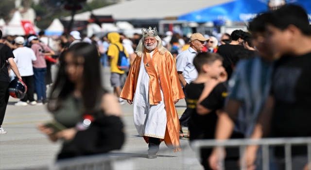 TEKNOFEST Adana’ya yöresel kıyafet ve kostümlerle katıldılar