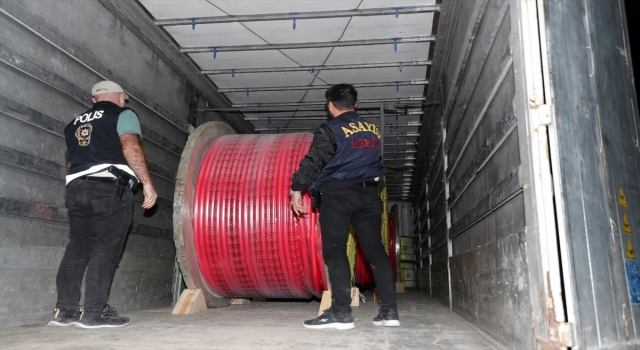 Mersin’de dolandırıcılık iddiasıyla yakalanan 2 şüpheli tutuklandı