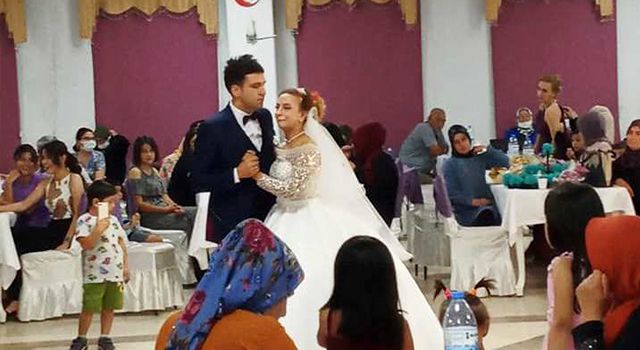 OŞYAD’lılar mutlu günlerinde eğlendi