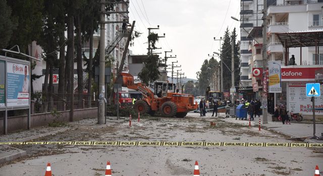 Fırtına sonrası temizlik çalışması yapıldı