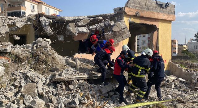 Osmaniye'de Gerçeğini Aratmayan Deprem Tatbikatı Yapıldı