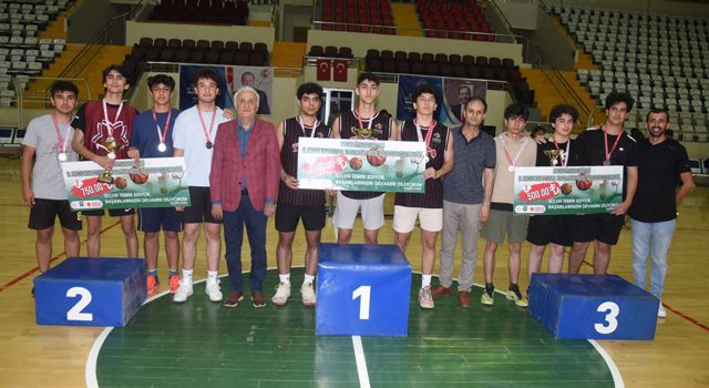 Osmaniye Belediyesi Sokak Basketbol Turnuvası Tamamlandı