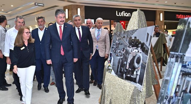 15 Temmuz anısına 50 fotoğraf sergilendi