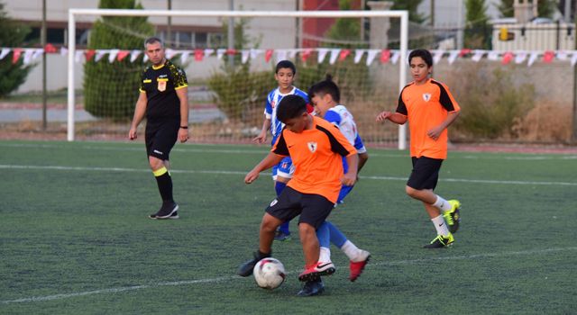 “Zaferin kahraman yüzleri” futbol turnuvası şampiyonları belli oldu