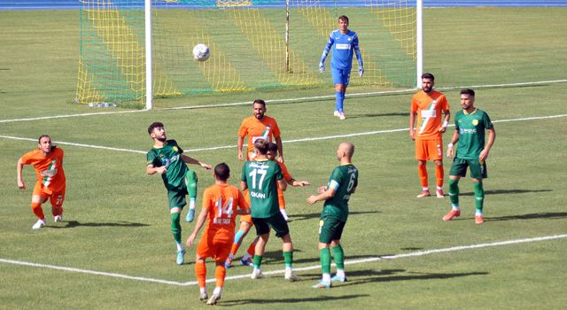 Osmaniyespor FK, Büyükçekmece Tepecikspor'u Kendi Evinde 1- 0 Yendi