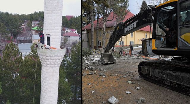Depremde hasar gören Cami minaresi yıkıldı