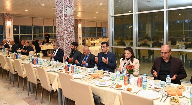 ÖKÜ’de iftar programı düzenlendi