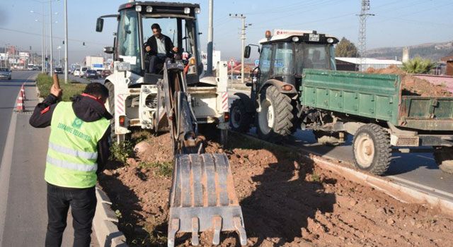 Musa Şahin Bulvarında peyzaj çalışması yapıldı