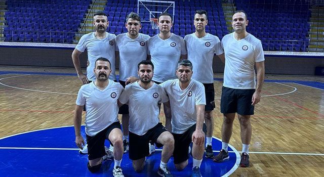 Emniyet Voleybol Takımından Önemli Başarı