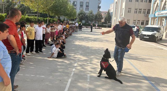 Jandarma, Öğrencilere Hayvan Hakları Eğitimi Verdi