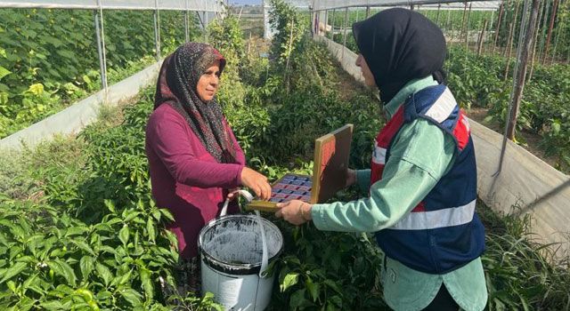 Jandarmadan Kadın Çiftçilere Sürpriz