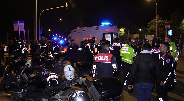 Adana’da elektrikli motosiklet ile polis motosikletin çarpıştığı kazada 1’i polis 2 kişi yaralandı