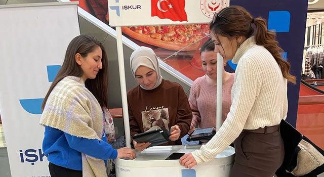 İŞKUR, Park 3278 AVM’de Bilgilendirme Standı Açtı