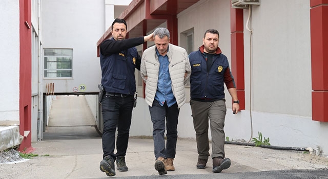 Adana’da Cumhuriyet’in Kurucusu Mustafa Kemal Atatürk’e hakaret eden kişi tutuklandı