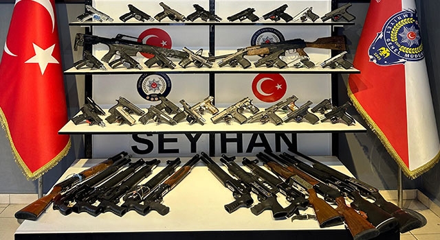 Adana’da ruhsatsız 50 silah ele geçirildi