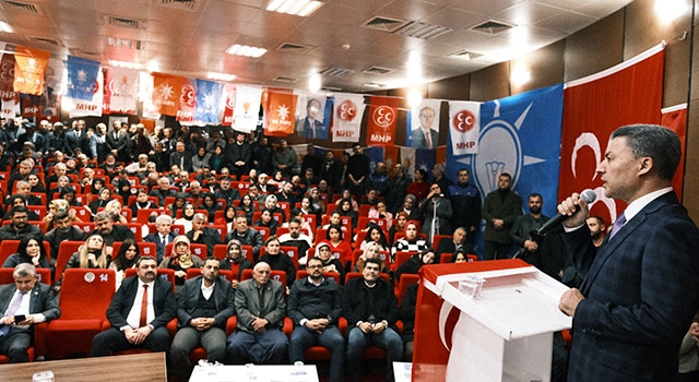 AK Parti’li Sever, Mut’ta aday tanıtım toplantısına katıldı