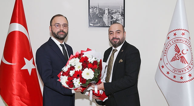 Antalya İl Sağlık Müdürü Evren Ekingen göreve başladı