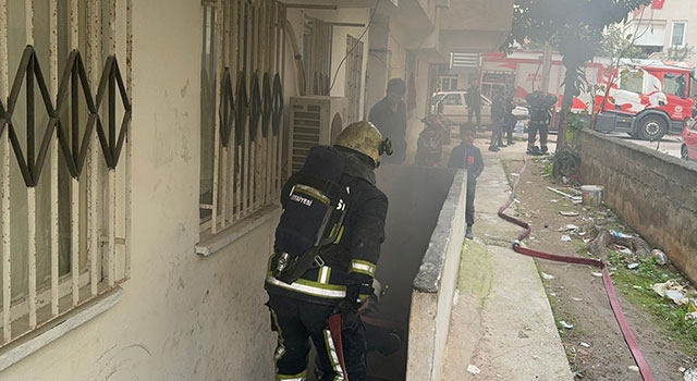 Antalya’da araç tamirhanesinde çıkan yangın söndürüldü